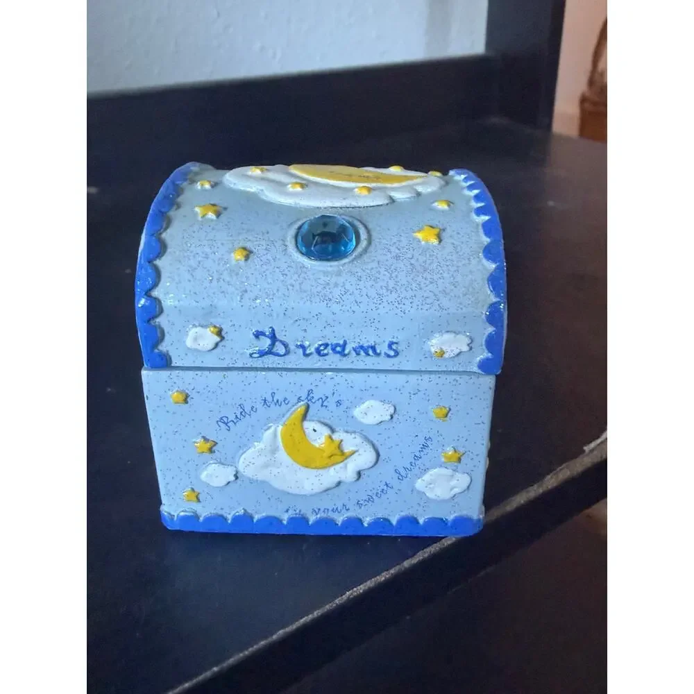 Claire’s Y2K  Trinket Box Sweet Dreams Blue Treasure Box 2000 Q44 Crescent Moon